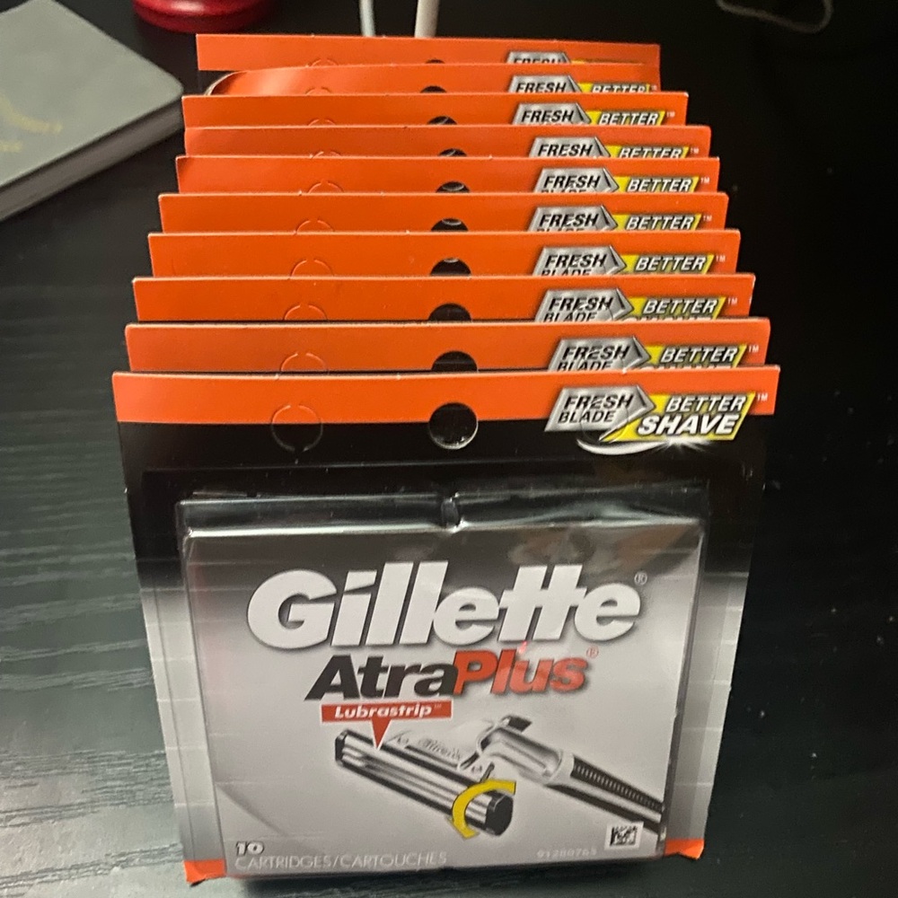 Gillette AtraPlus Razor Blades (10 Razors Per Box) 10 Boxes x 10 = 100 Razors - Picture 4 of 4